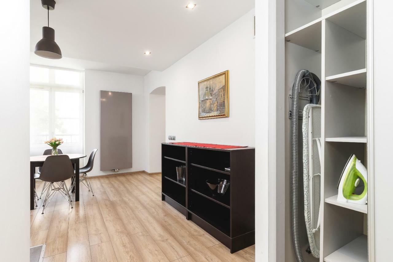 Apartments Cracow Miodowa By Renters Krakkó Kültér fotó